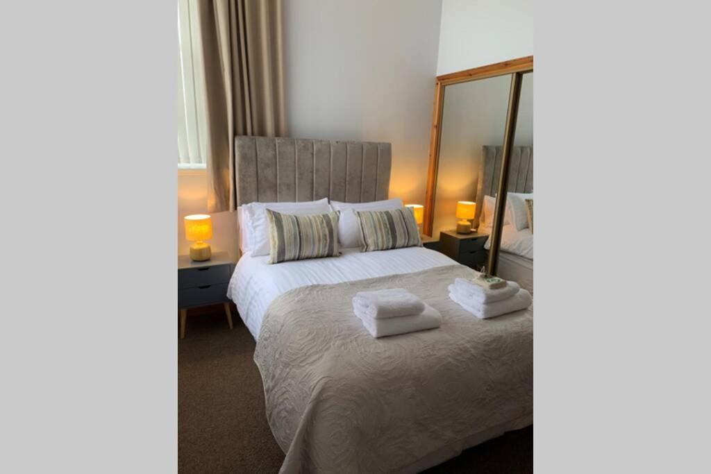 2 Old Edinburgh Court Apartment