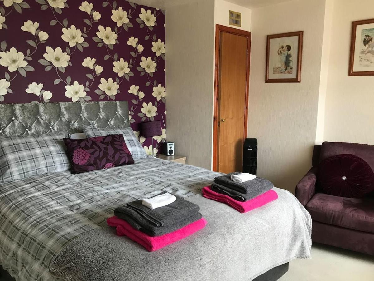 3bedroom 1bathroom 1 Shower In Quiet Area Holiday home *