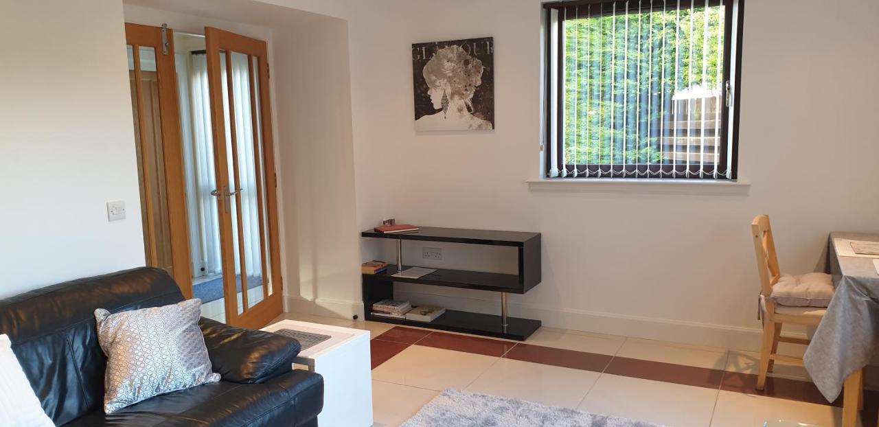 Birchgrove Holiday Apartment--- Free Wifi-- Apartment Inverness