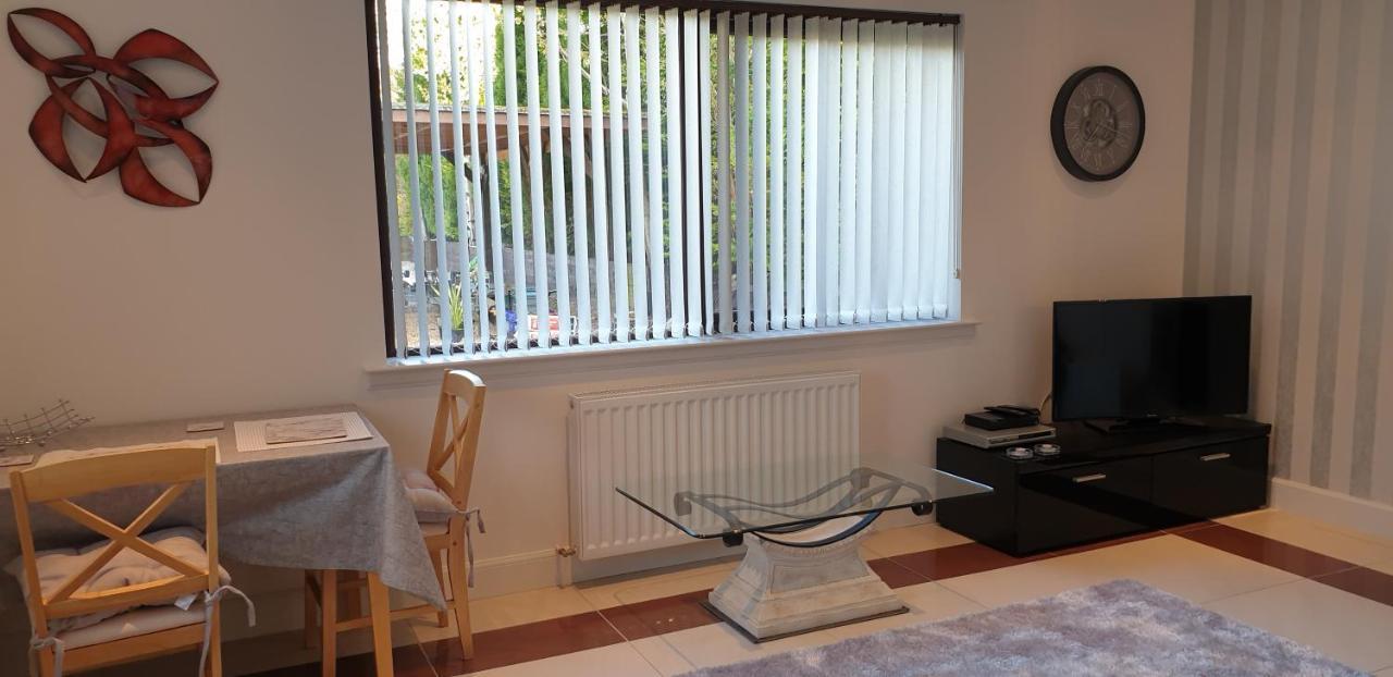 Birchgrove Holiday Apartment--- Free Wifi-- Apartment Inverness