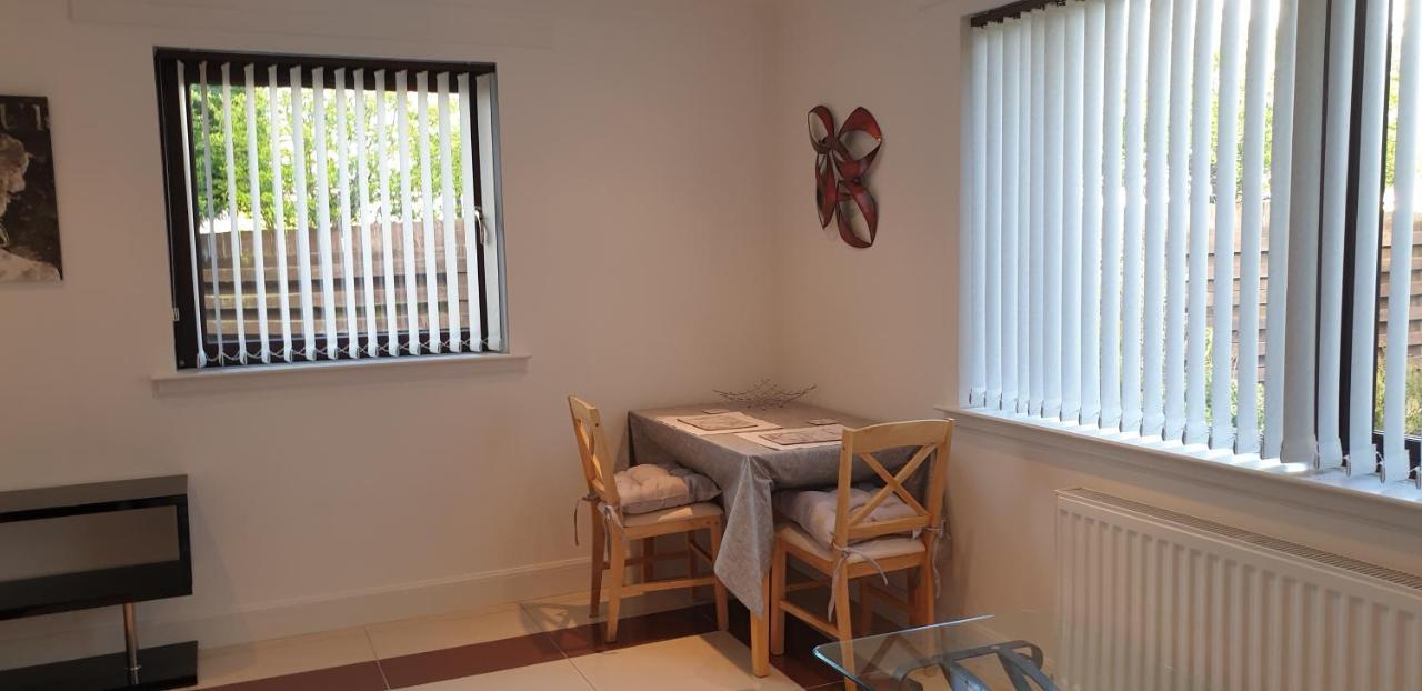 Birchgrove Holiday Apartment--- Free Wifi-- Inverness