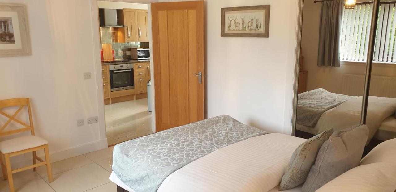 Apartment Birchgrove Holiday Apartment--- Free Wifi-- Inverness