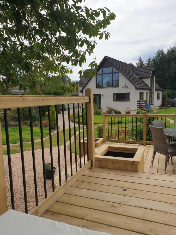Birchgrove Holiday Apartment--- Free Wifi-- Apartment *