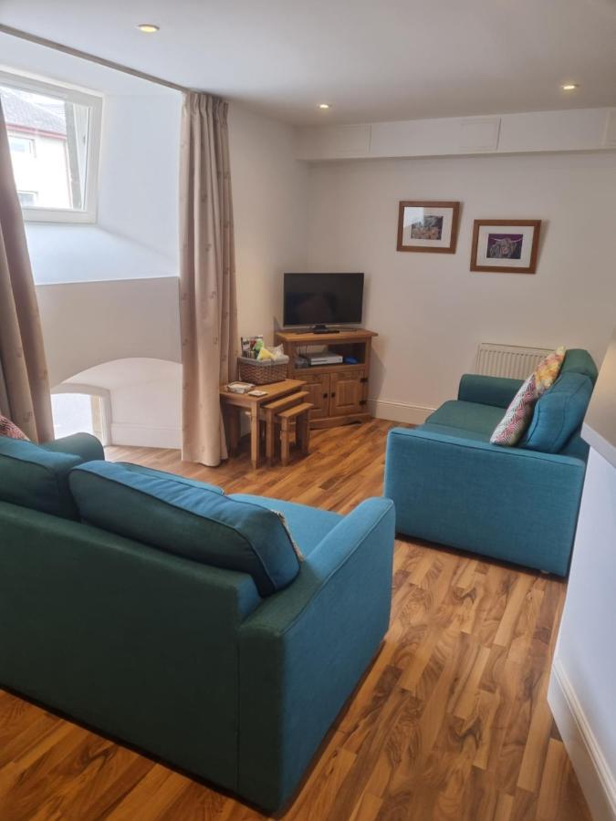 Stunning Spacious On River Ness *