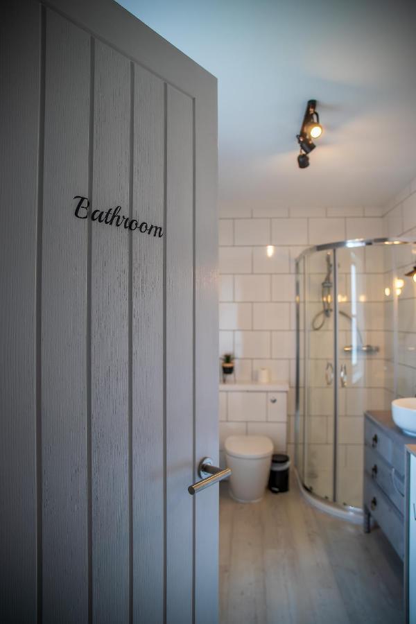Great Glen Way Canal Side Apartment *