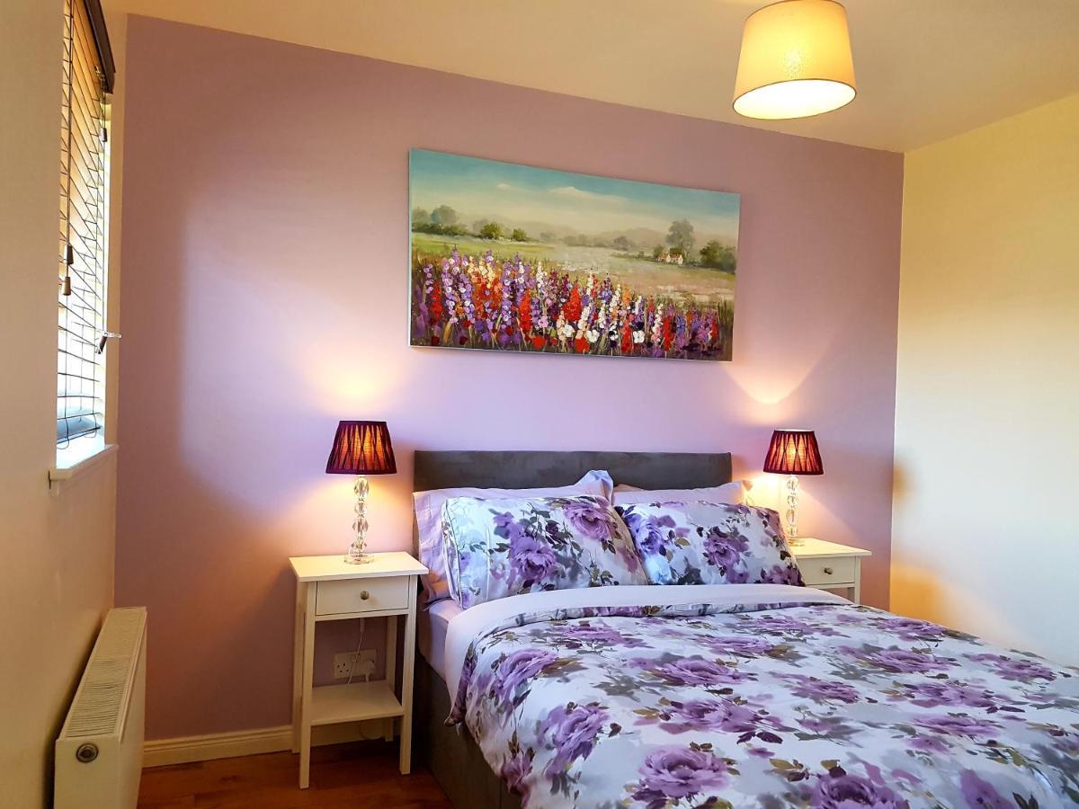 Apartment 2 Bedroom Free Parking
