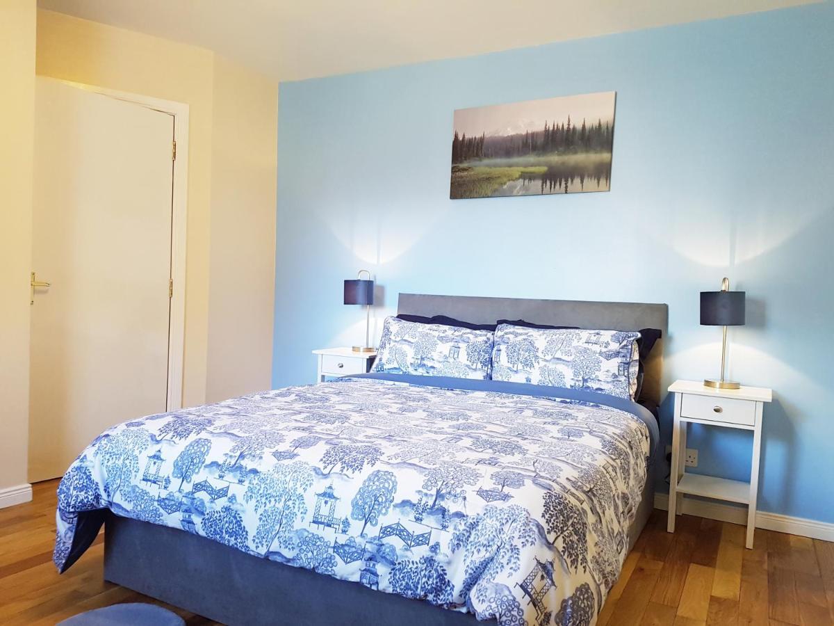 2 Bedroom Free Parking *