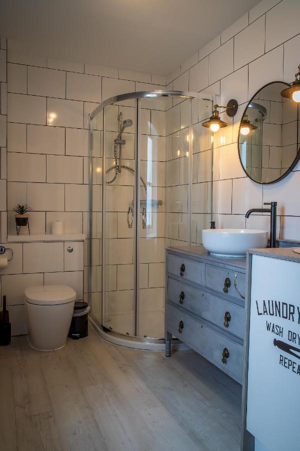 Great Glen Way Canal Side Apartment *