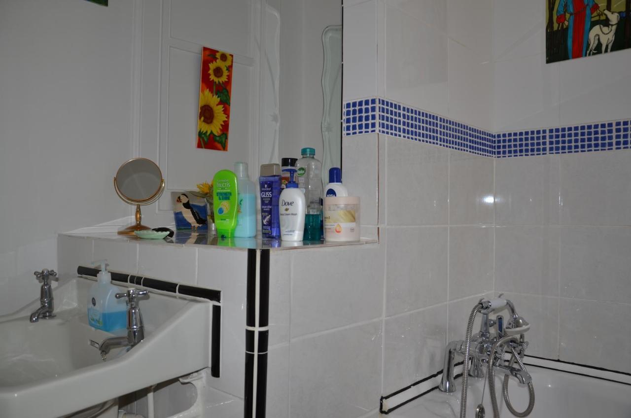 Bed & Breakfast Averon House 3*