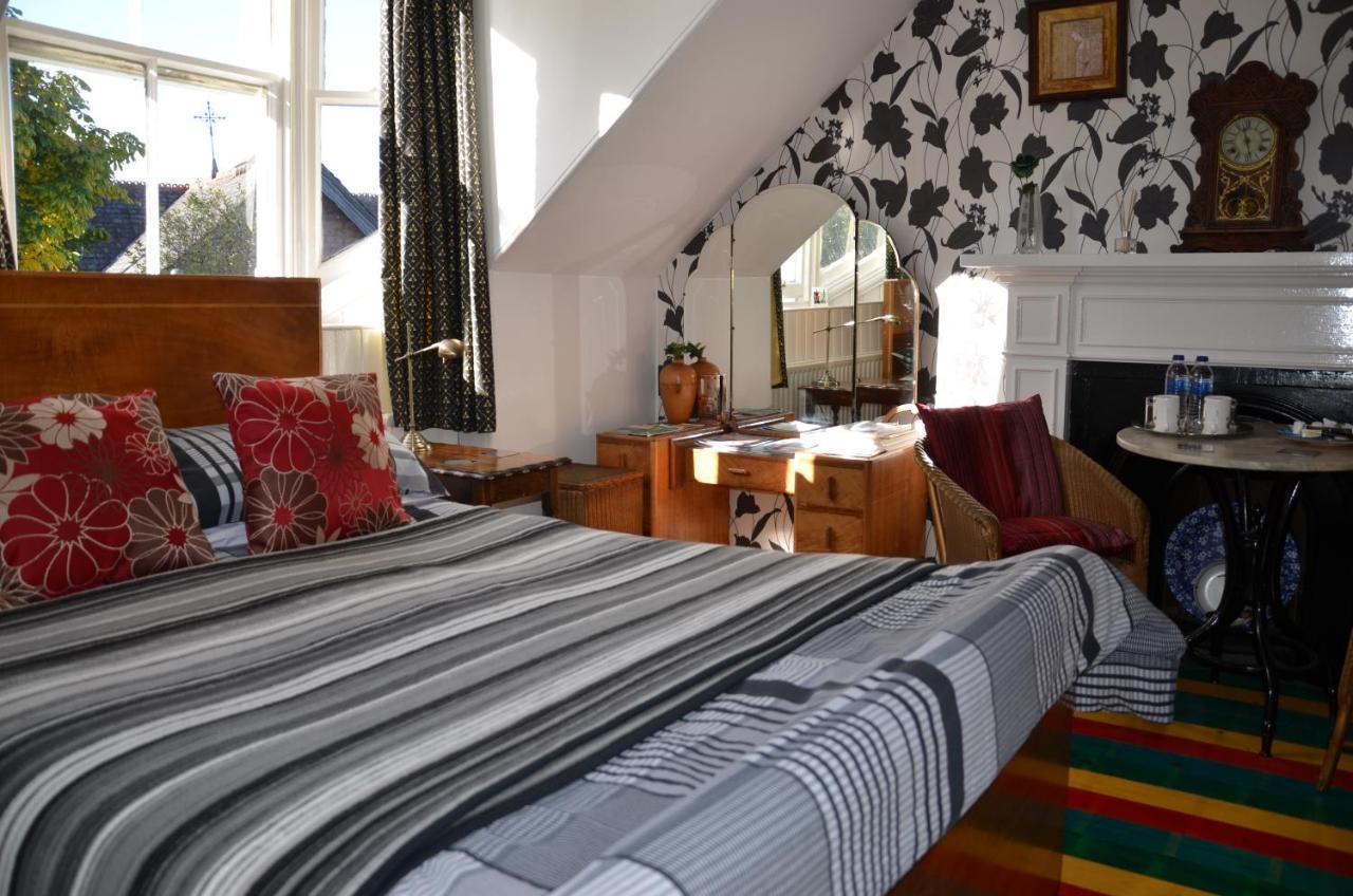 Bed & Breakfast Averon House 3*