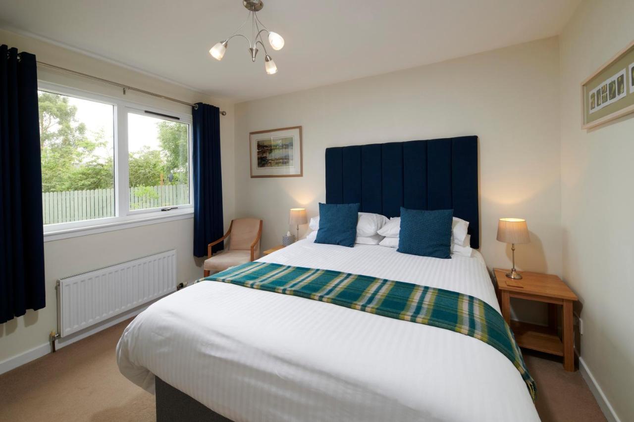 By The Brae Bed & Breakfast 4*