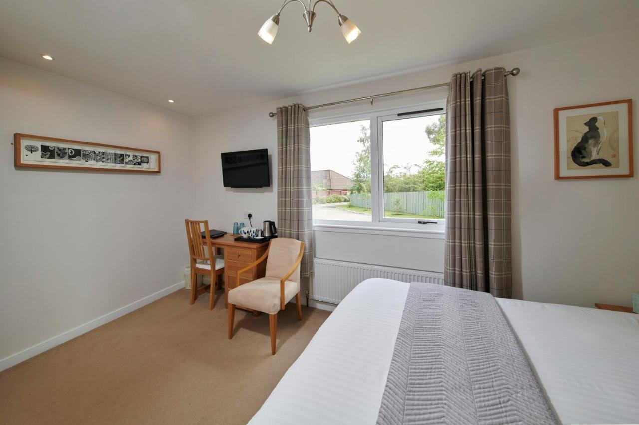 By The Brae 4*