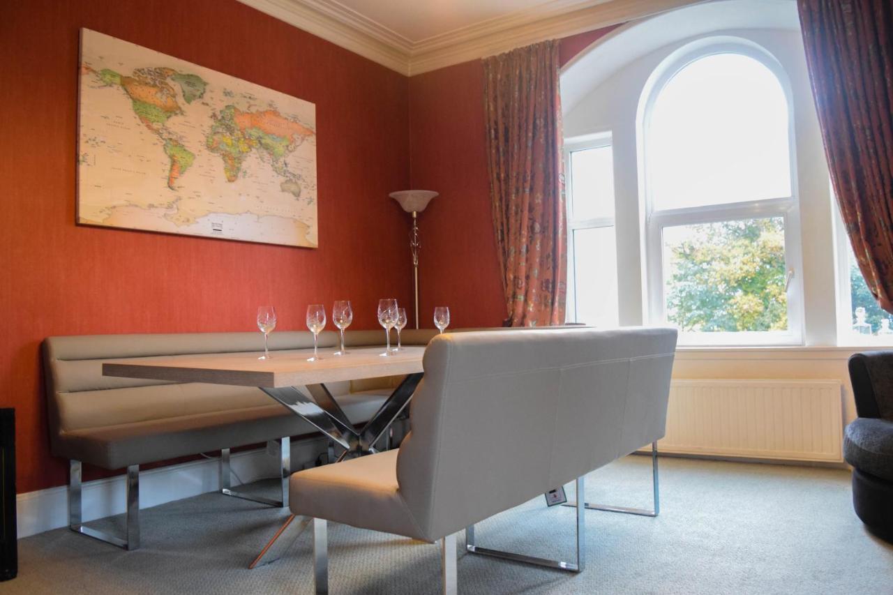 Period House / Entire Upstairs Flat * Inverness
