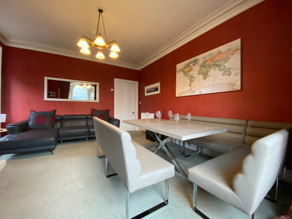 Period House / Entire Upstairs Flat Apartamento