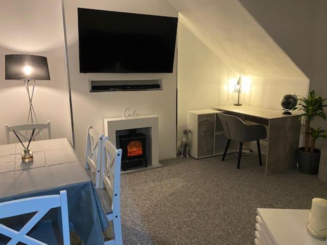 63a Innes St