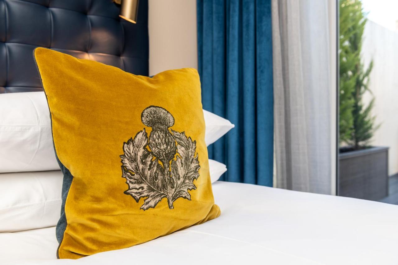 Pamper Yourself In Our Double Sized Copper Tub -2 Bedroom Apartment *