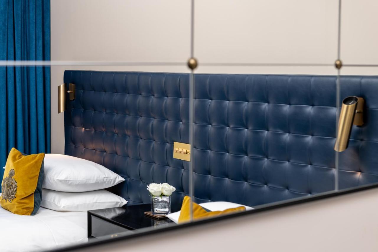 Apartment Pamper Yourself In Our Double Sized Copper Tub -2 Bedroom *