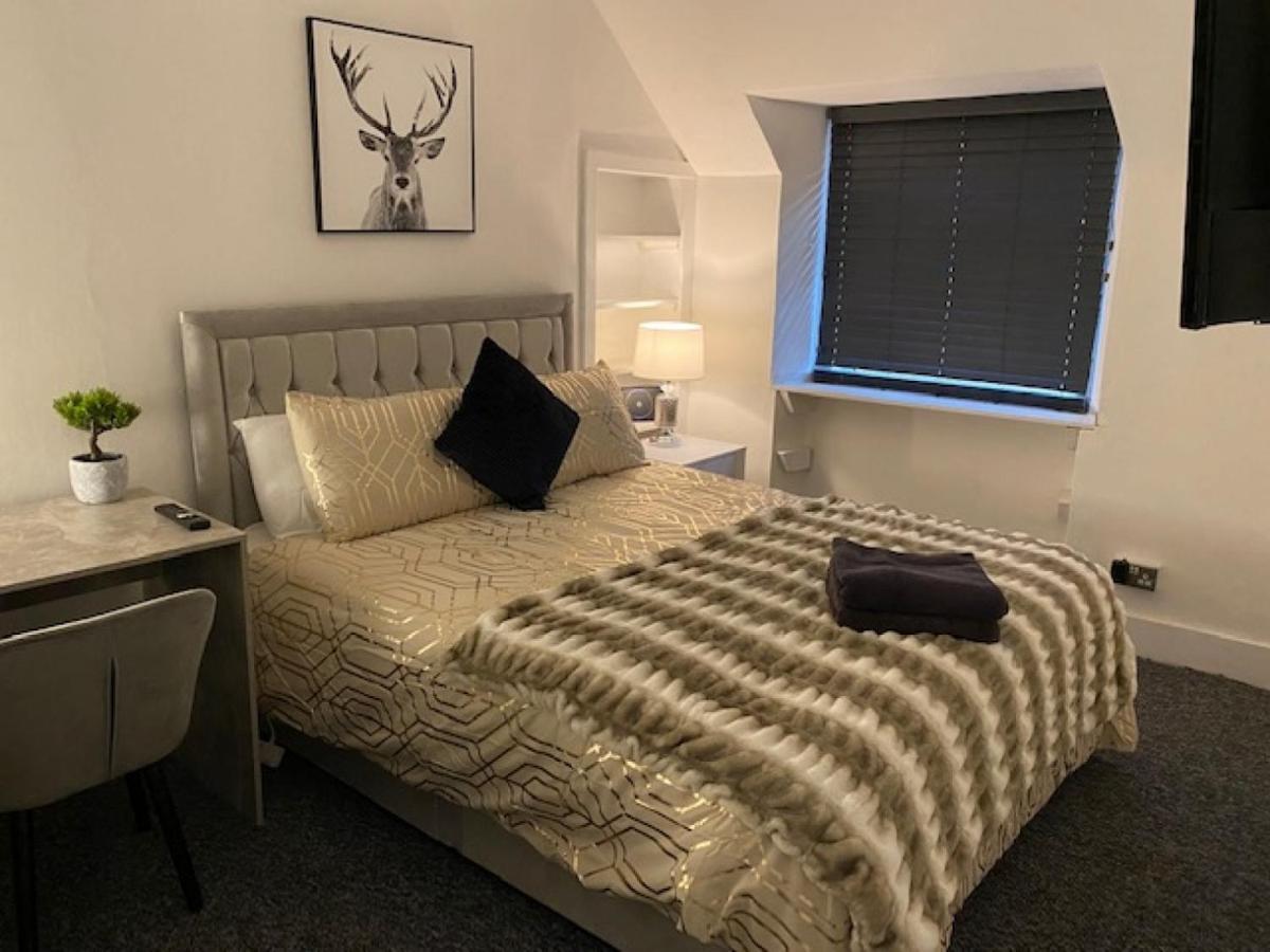 Denny Street Apartment