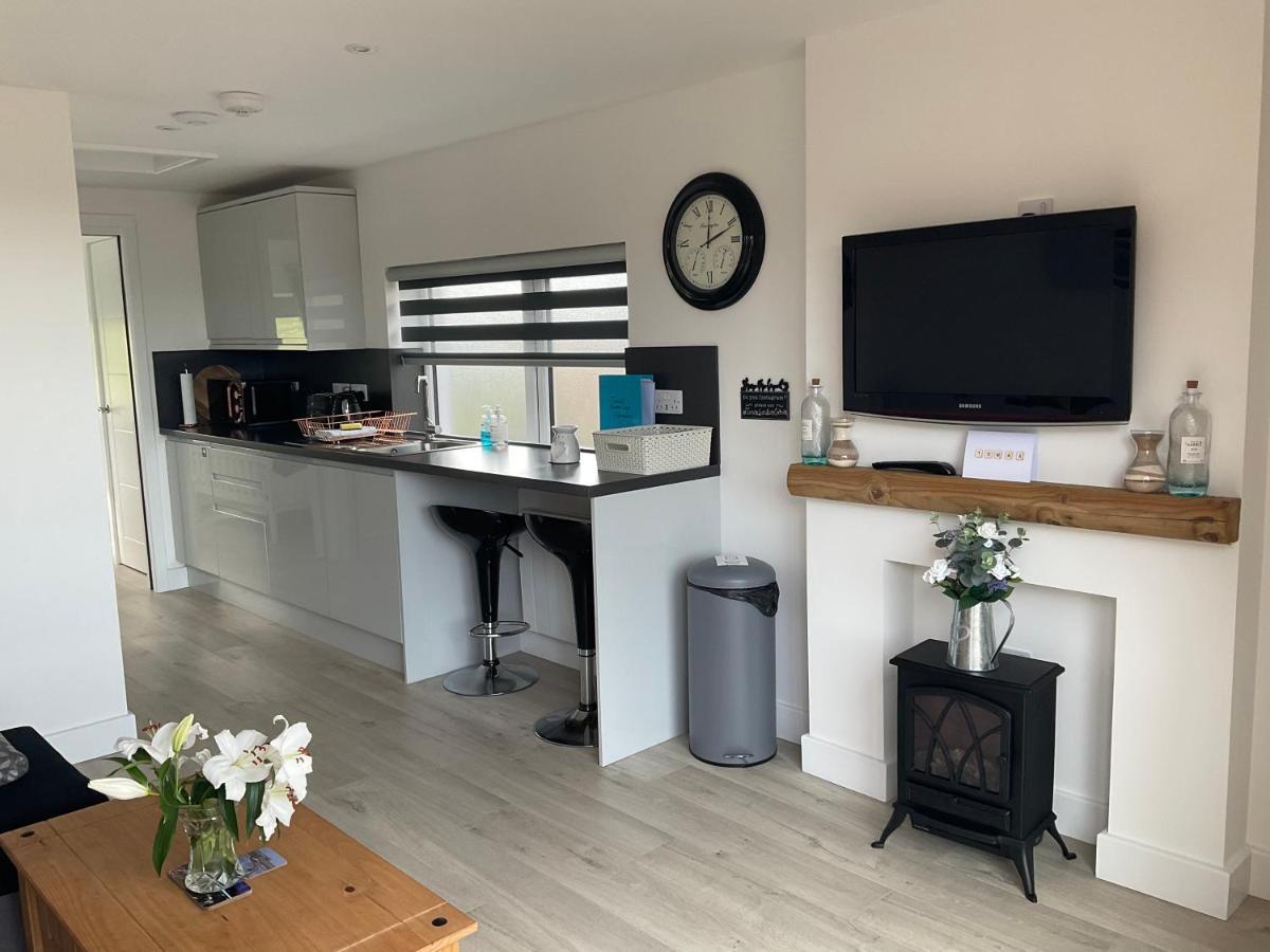 Tomax Garden Free Parking Apartamento Inverness