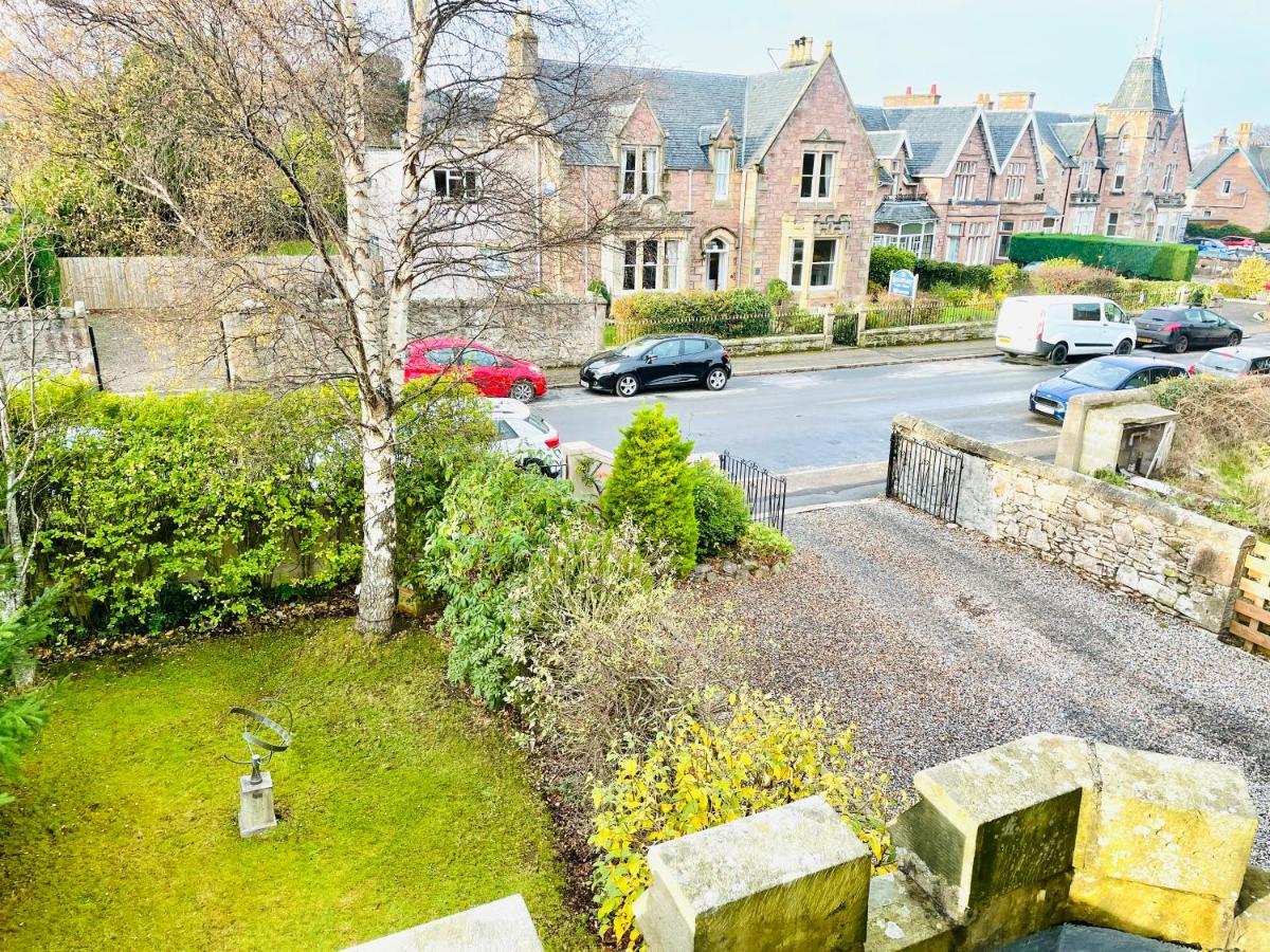 Ladies Villa Inverness