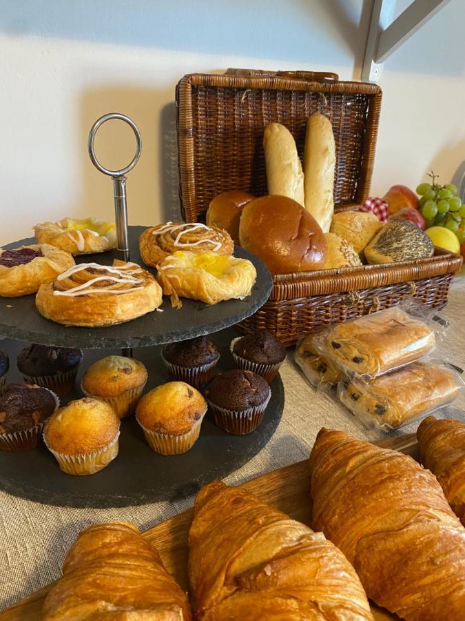 Cloudhowe Bed & Breakfast *