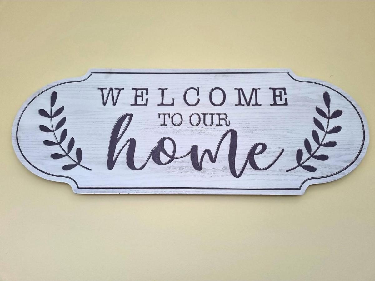 Holiday home 3 Bedroom House Free Parking *