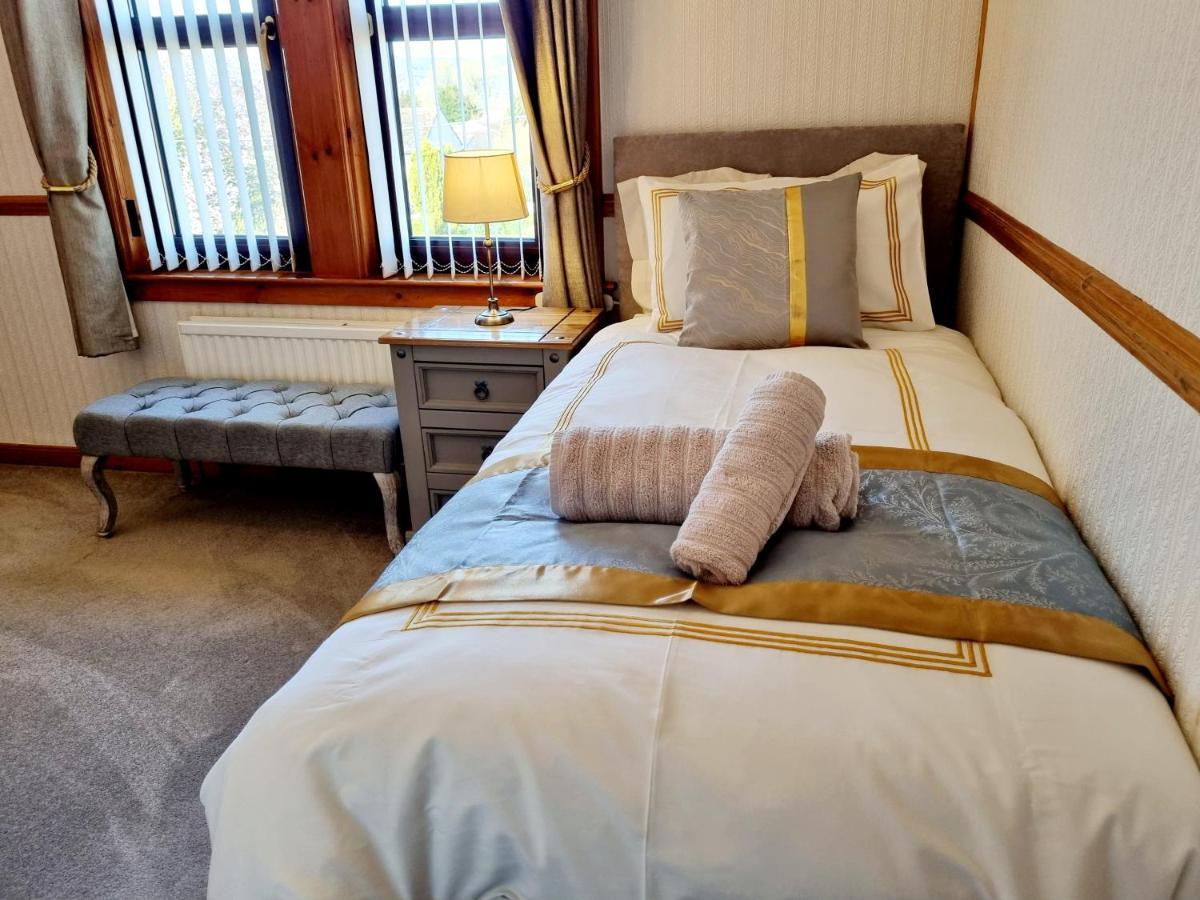 Holiday home 3 Bedroom House Free Parking Inverness
