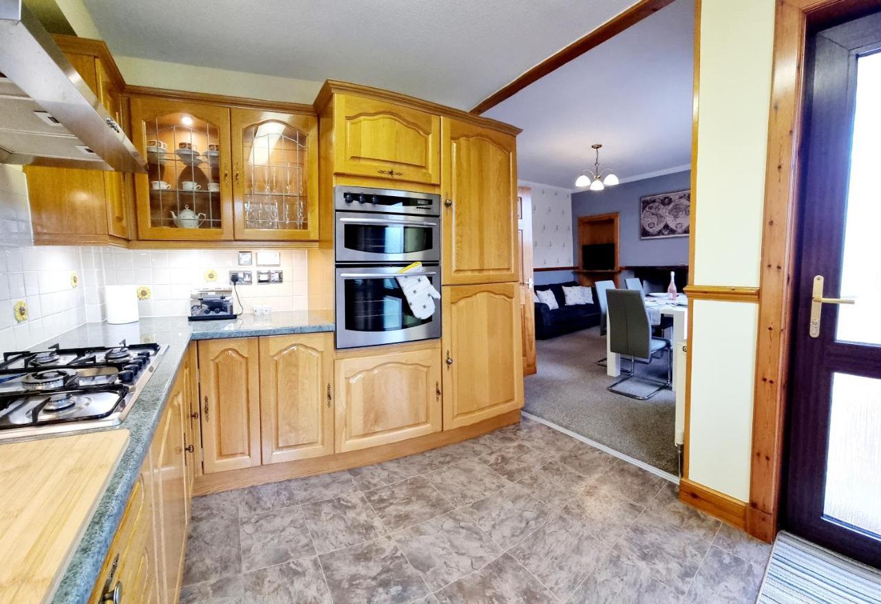 3 Bedroom House Free Parking Holiday home *