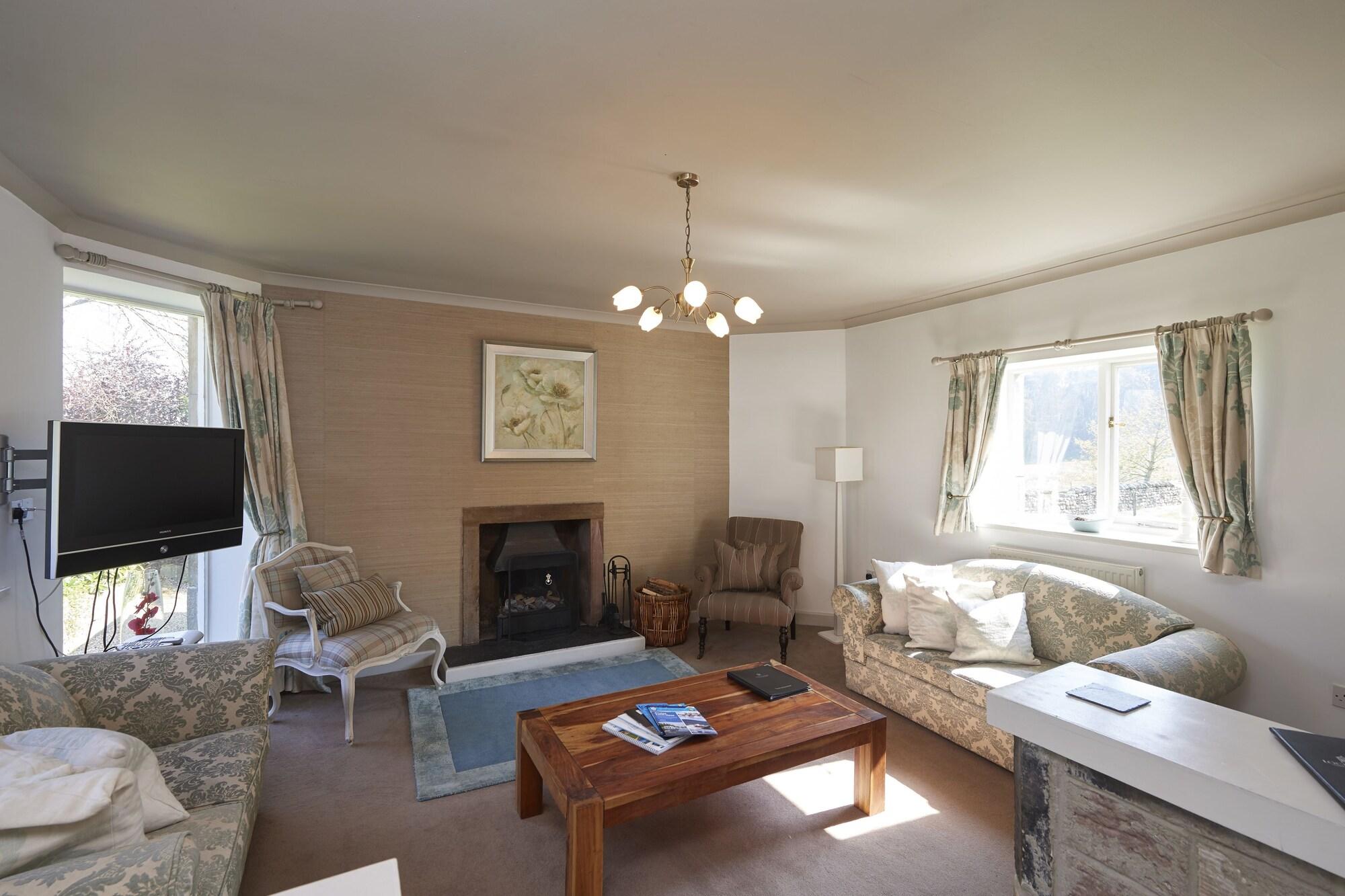 Loch Ness Hotel 4*