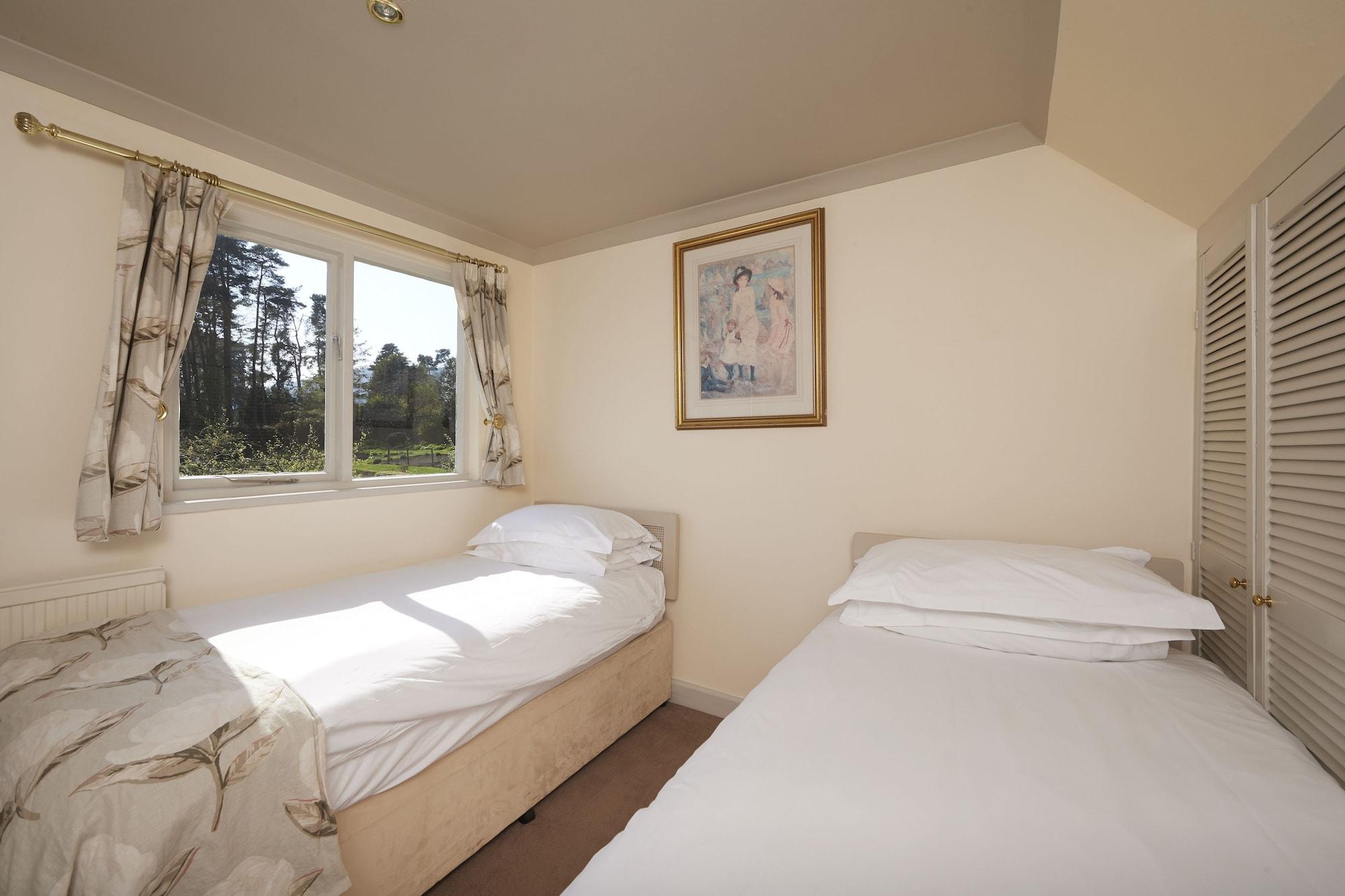 Loch Ness Hotel 4*