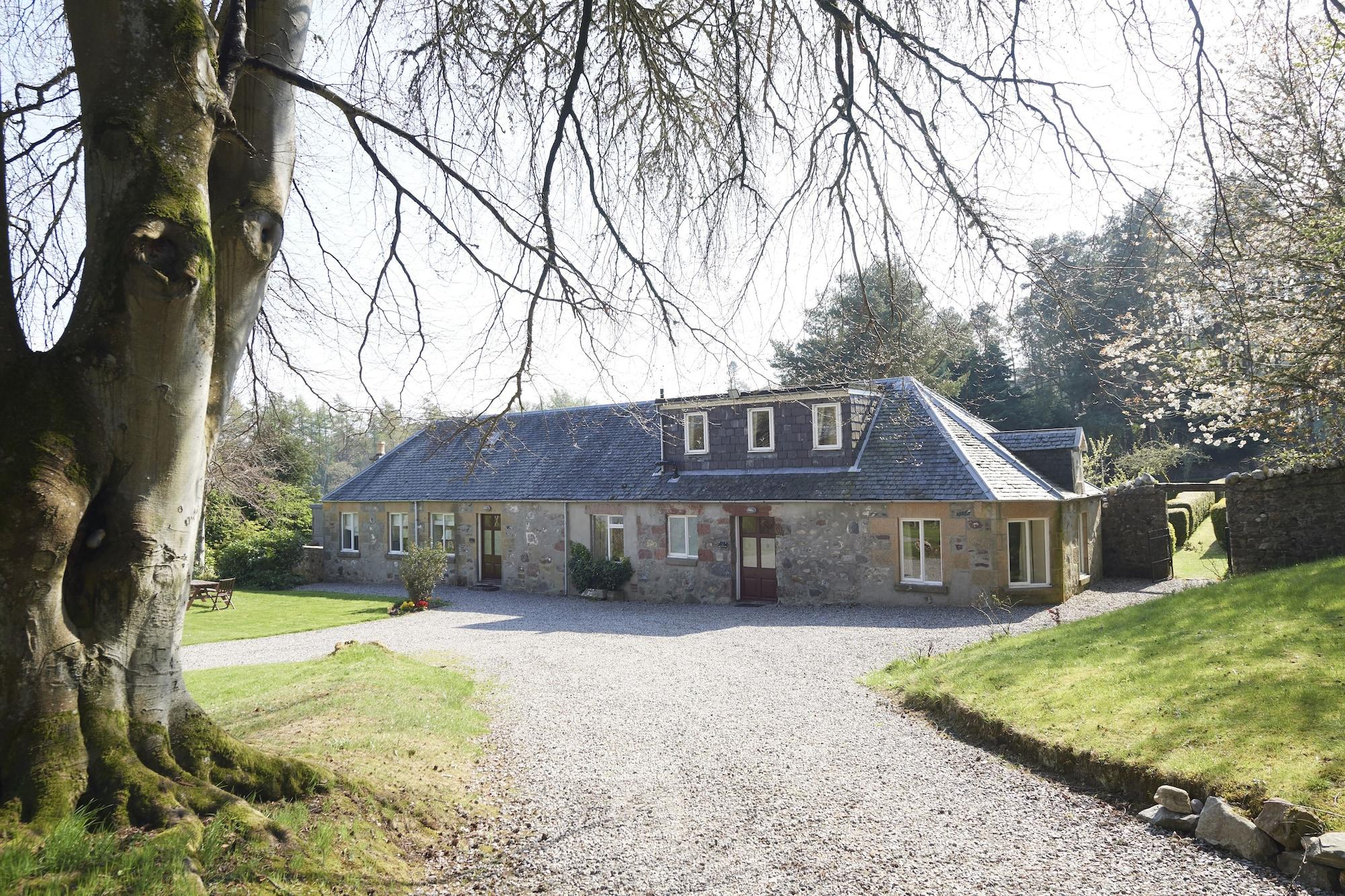 Loch Ness Hotel