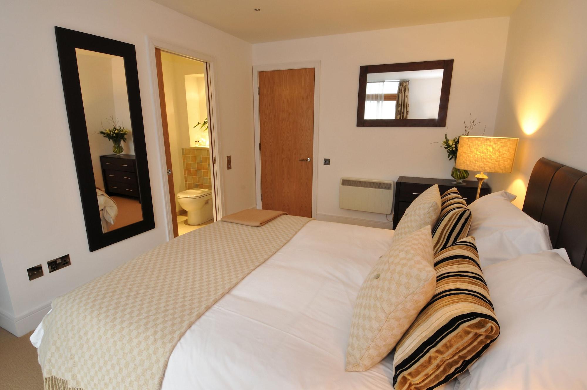 Highland By Mansley * Inverness