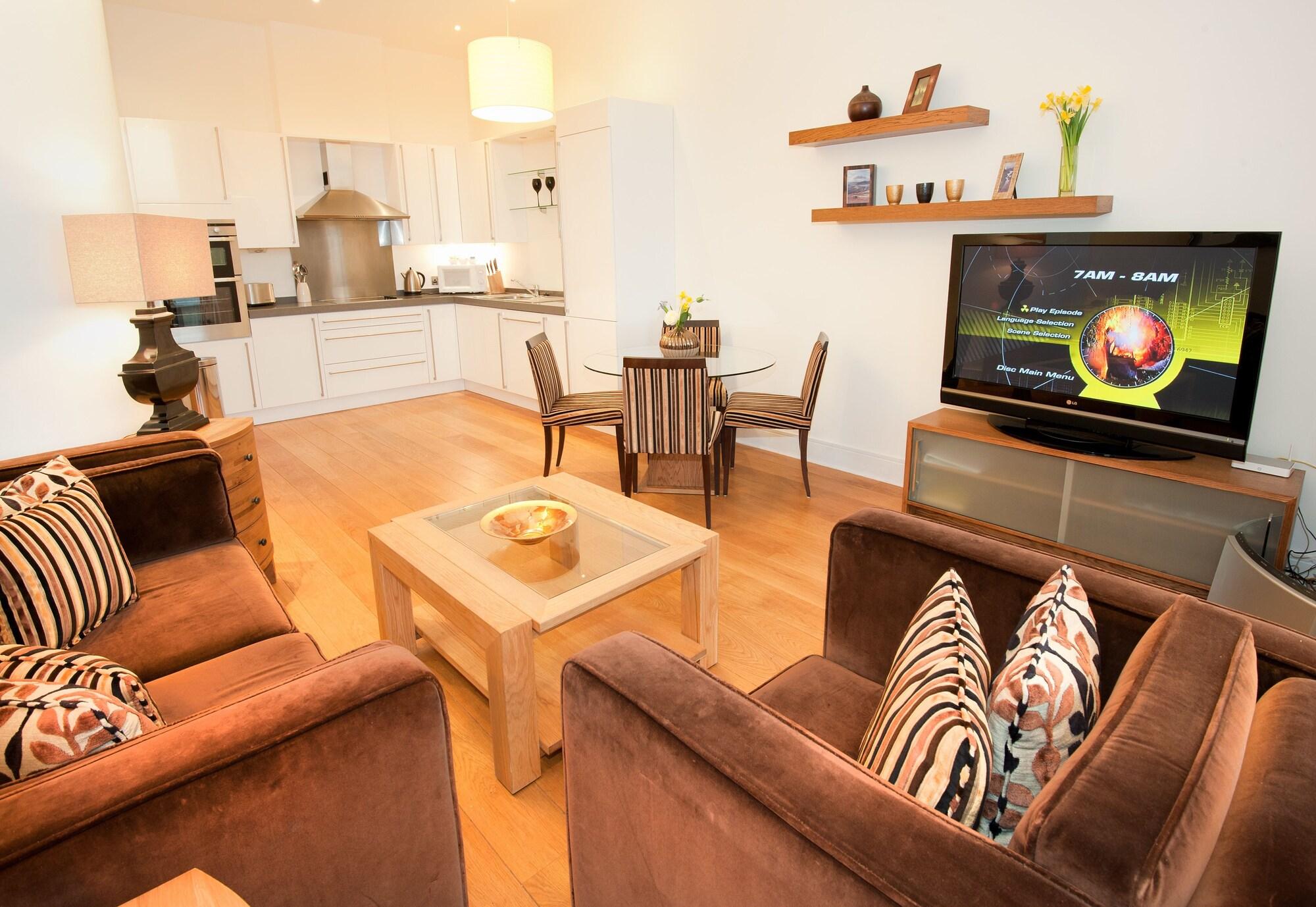 Highland By Mansley Apartment