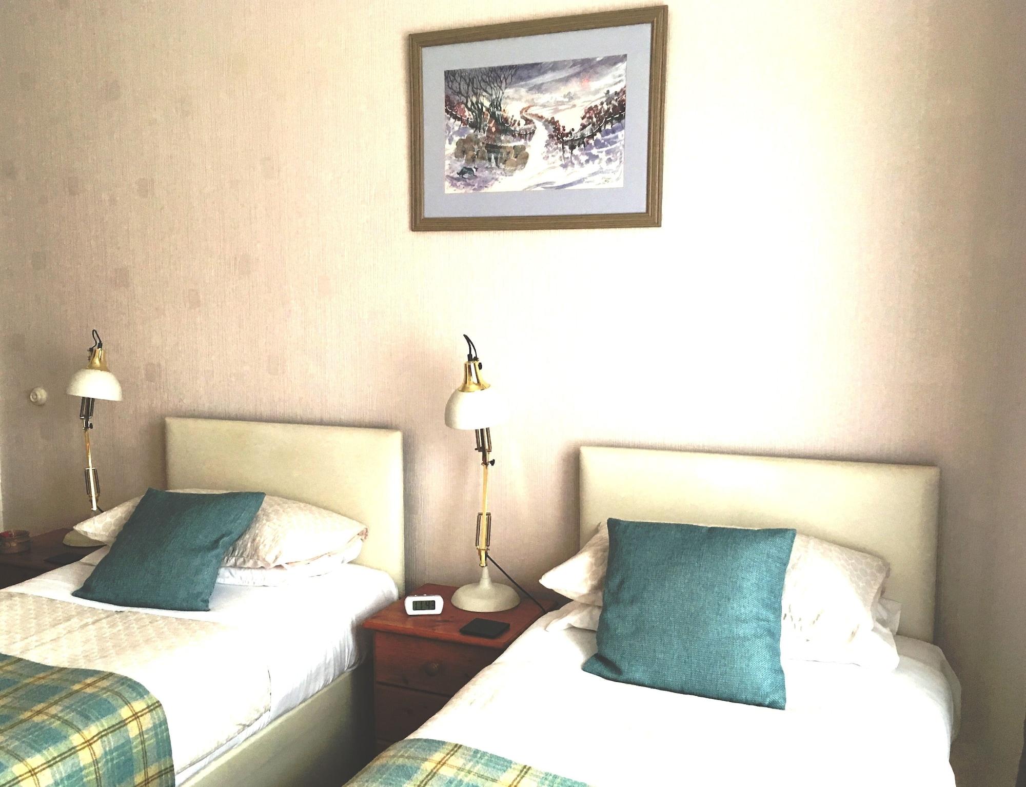 Rossmount 3*