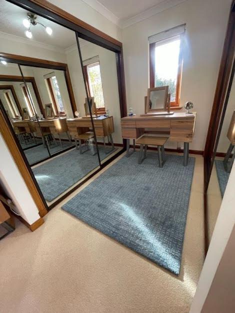 Villa Relax At The Blue House In The Highlands Inverness