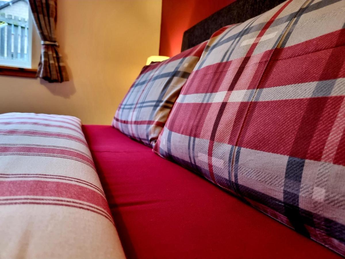 Apartment Hill View 2 Bedroom Free Parking Inverness