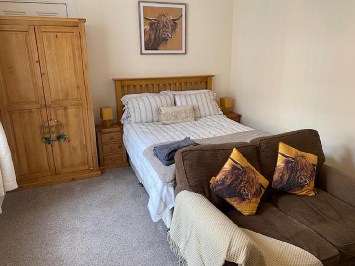Escape Simply The Best * Inverness