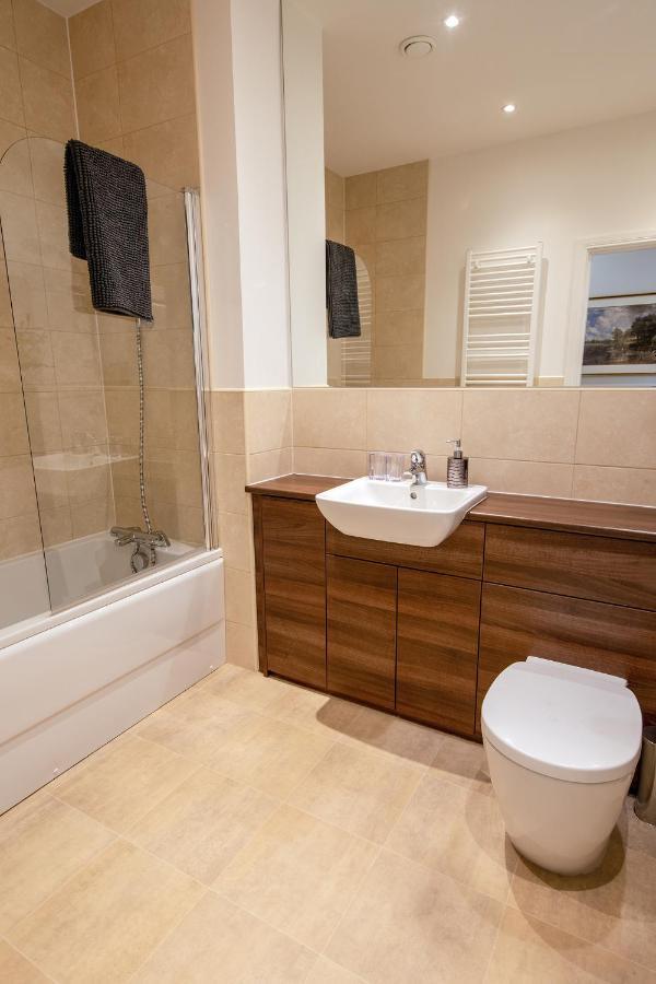 Hedgefield House - Serene Floor Flat Inverness