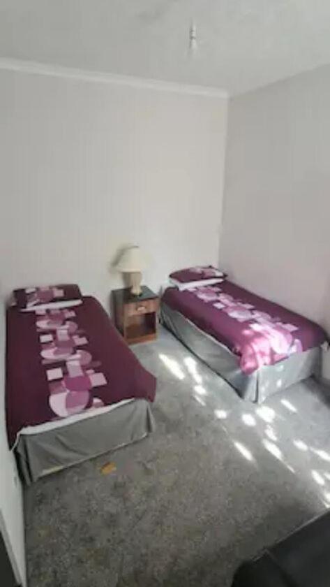 7 Ardconnell Terrace Room 2 Guest house