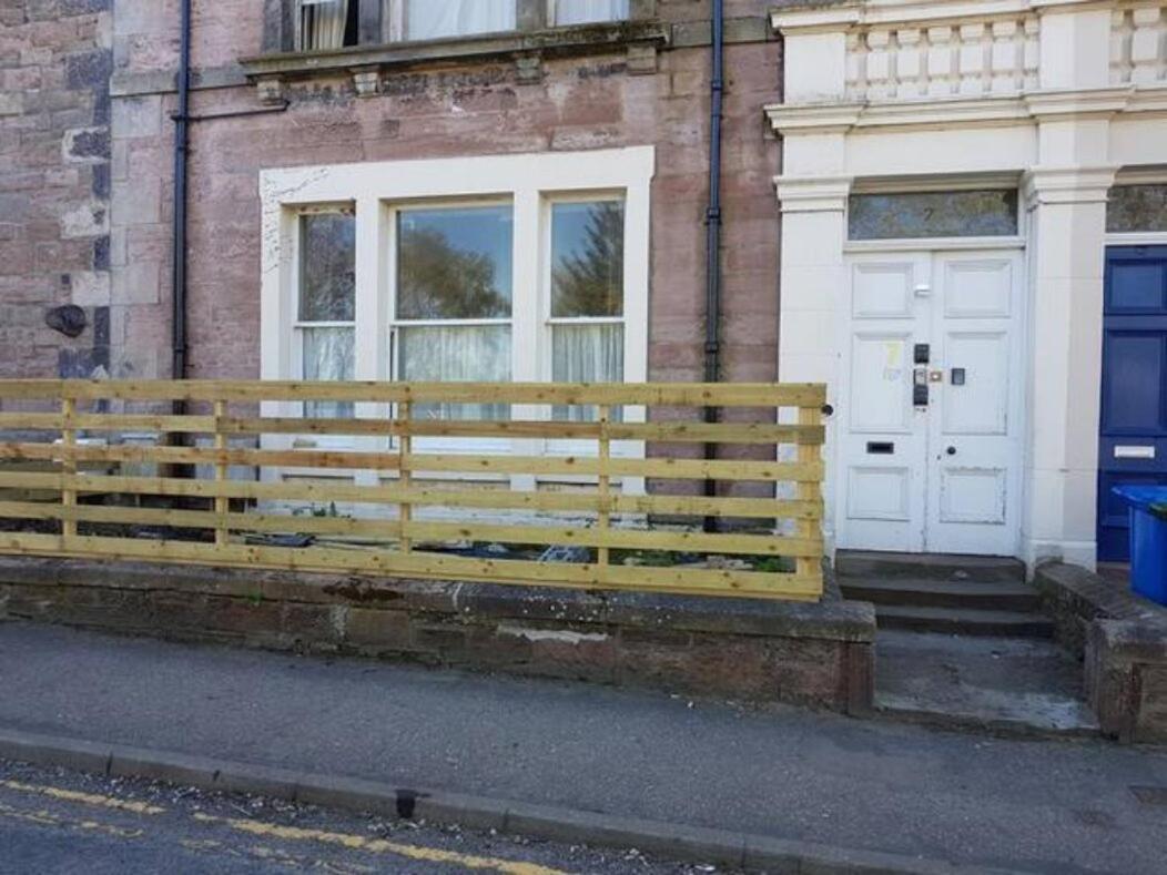 7 Ardconnell Terrace Room 2 Guest house *