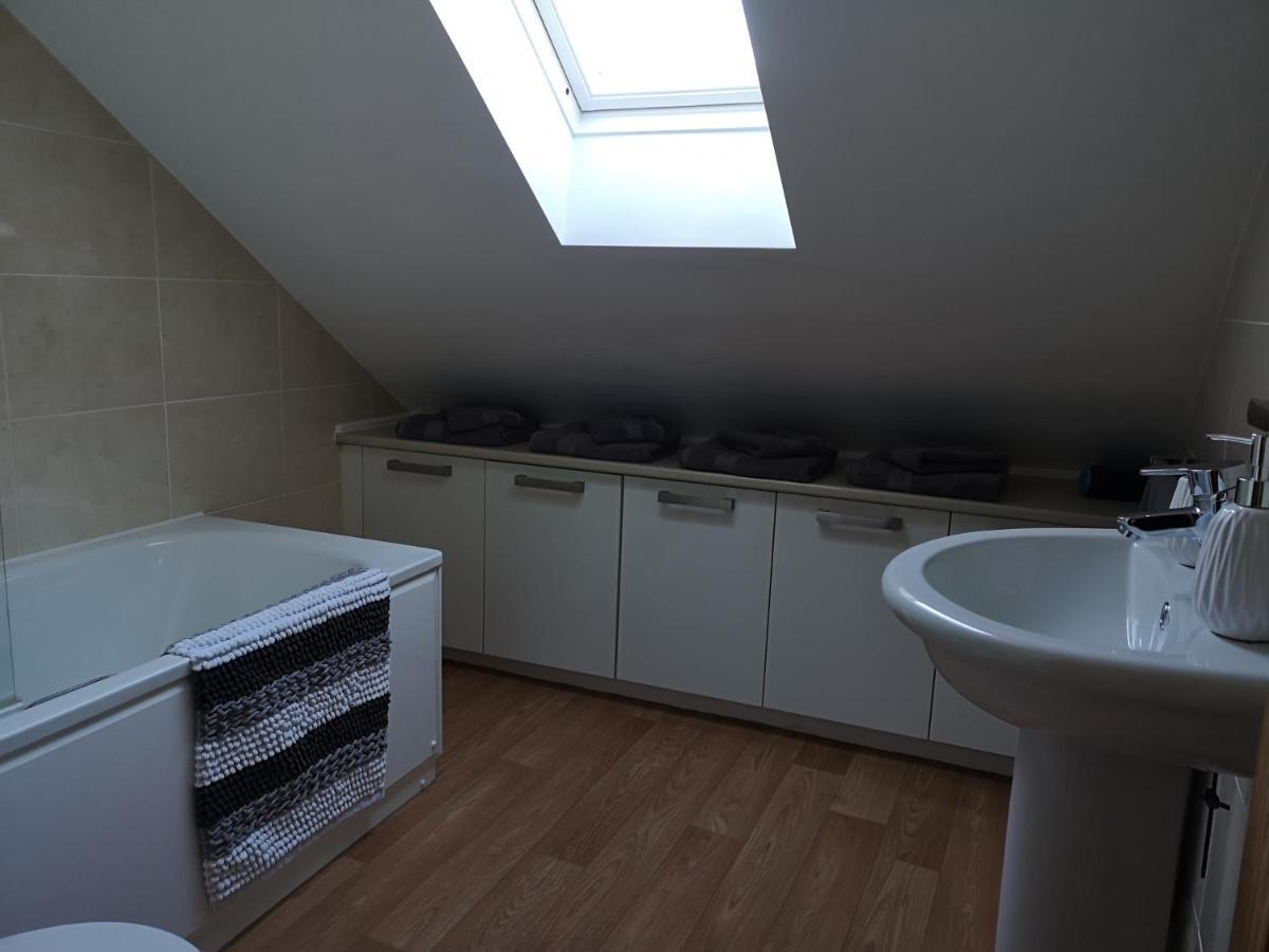 Attic Floor Apartment, Centre