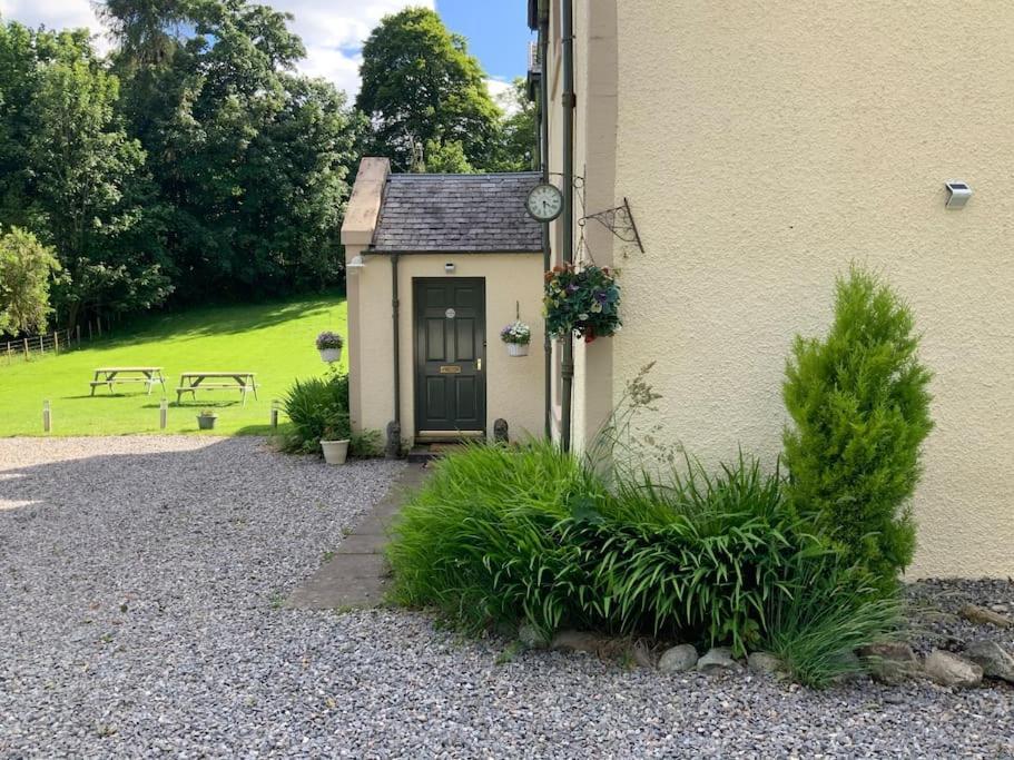 5 Bed Near Lochness With Hot Tub *