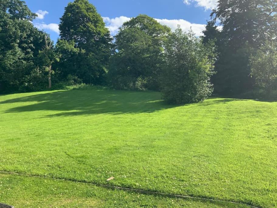 5 Bed Near Lochness With Hot Tub Inverness