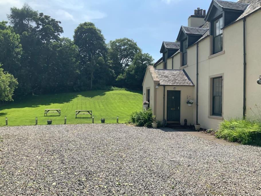 Villa 5 Bed Near Lochness With Hot Tub *
