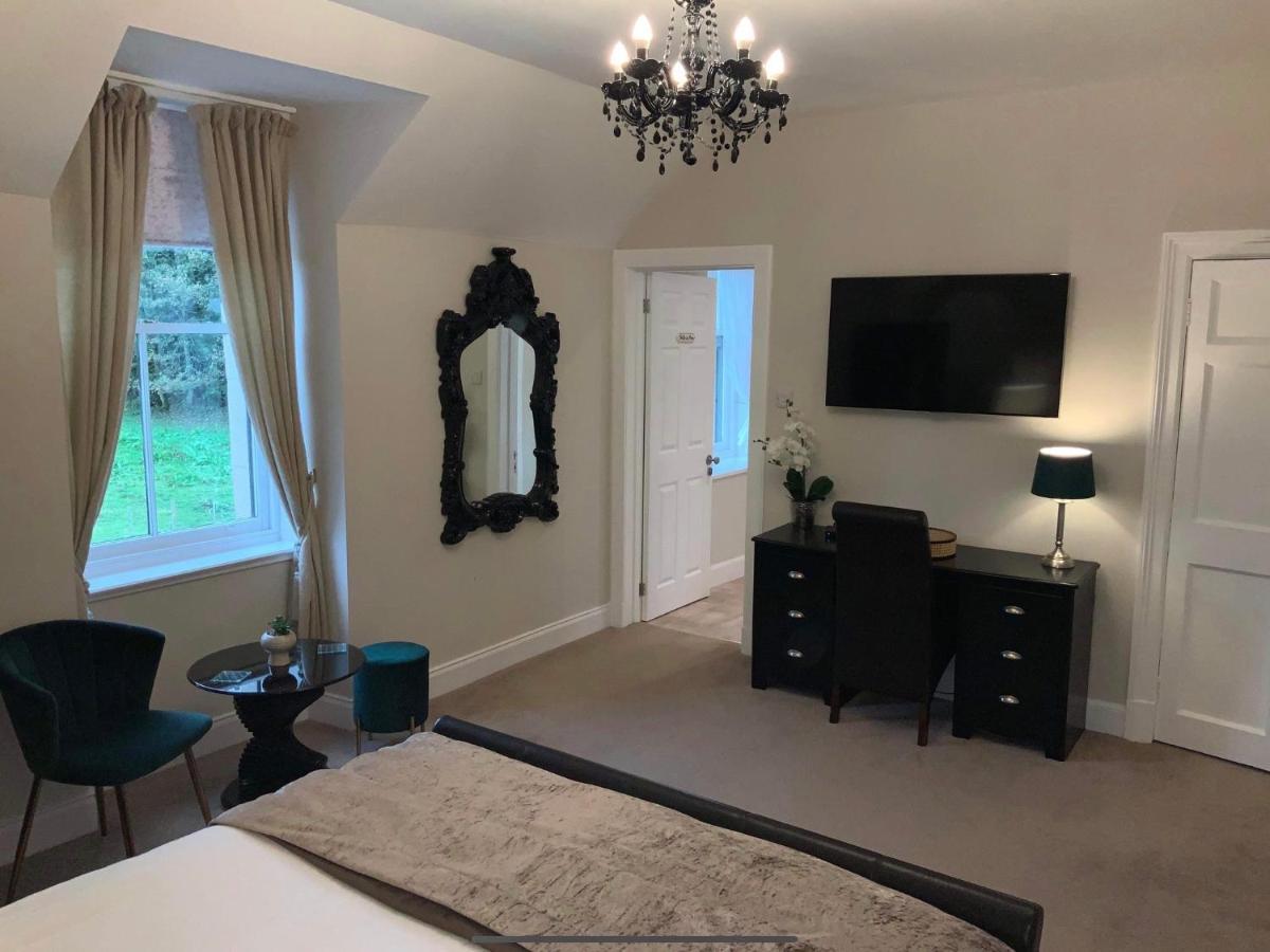 5 Bed Near Lochness With Hot Tub Villa *