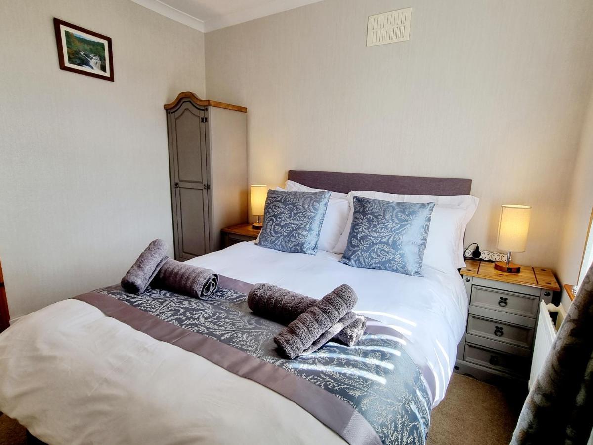 Holiday home 3 Bedroom House Free Parking Inverness
