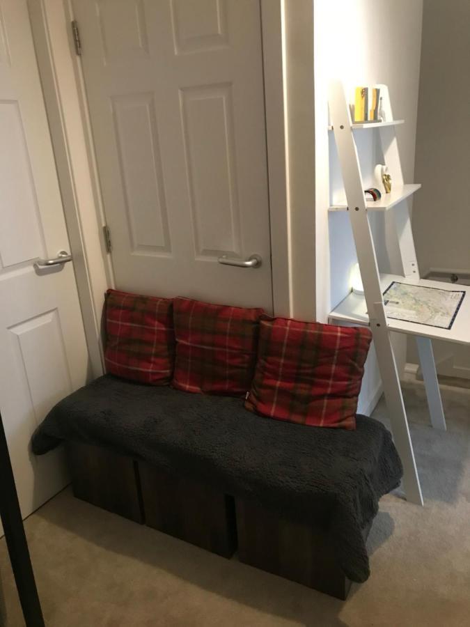 Modern And Bright In Quiet And Central Area *