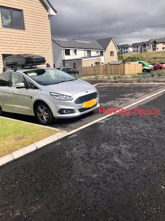 Modern And Bright In Quiet And Central Area * Inverness