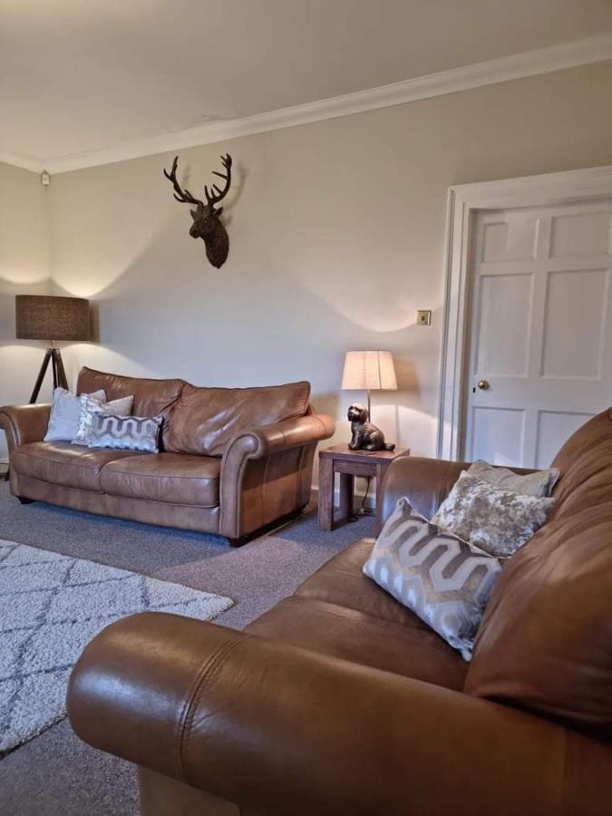 Villa 5 Bed Near Lochness With Hot Tub Inverness