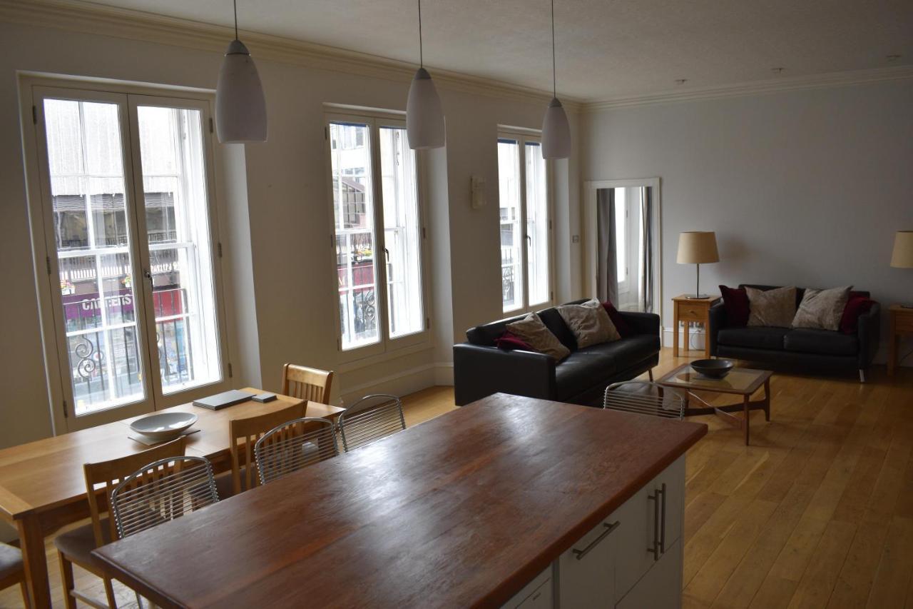 Apartment Historic Luxury In Centre